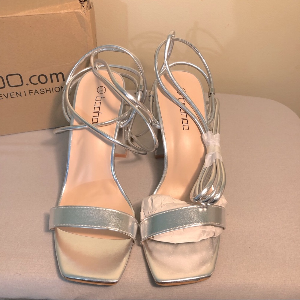 Women’s lace up silver, high heels, Size 7/7.5 - Picture 6 of 7